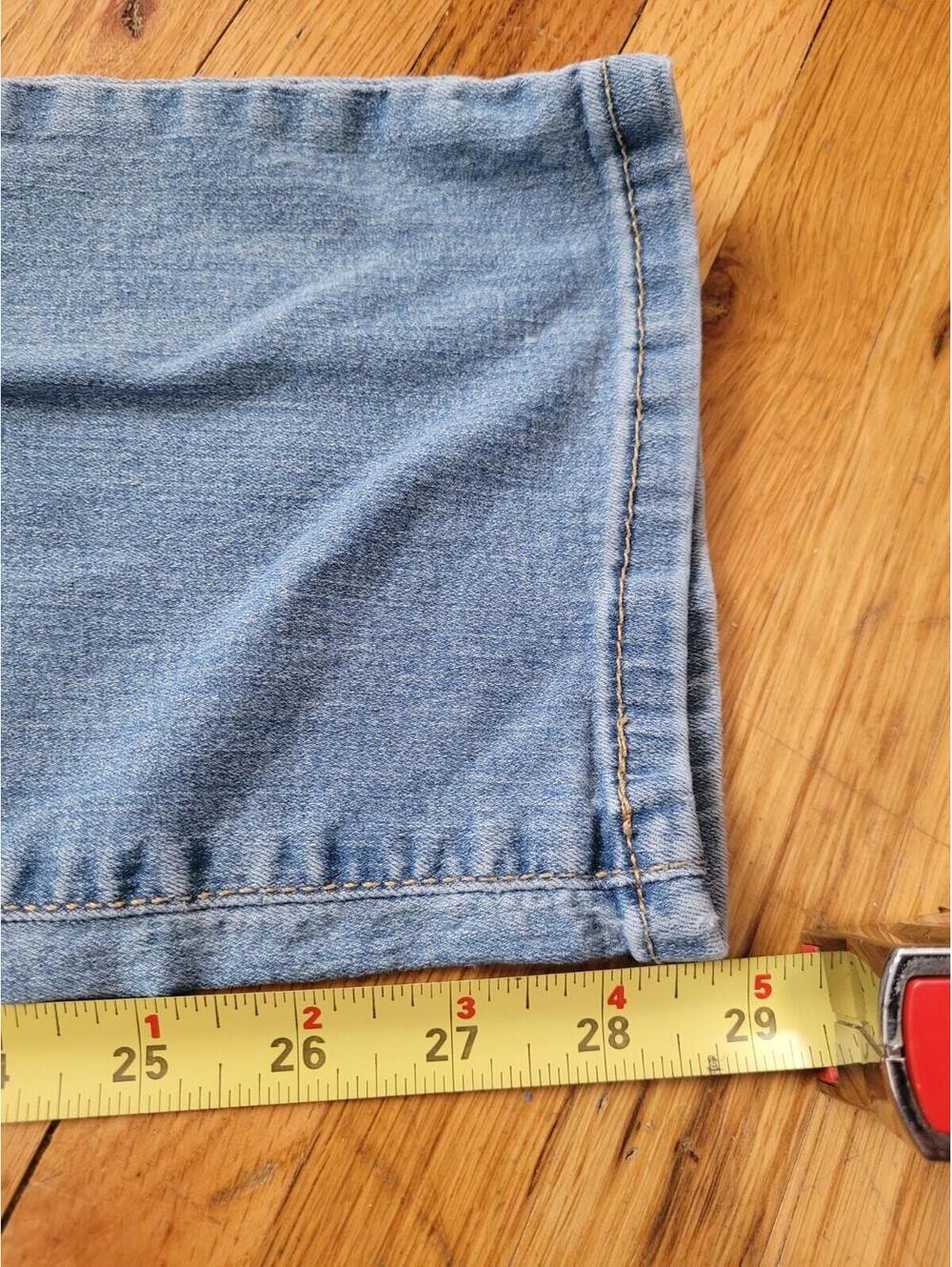 Levi Strauss Signature Co. Women's Modern Straight Jeans 29x32 - Picture 4 of 9
